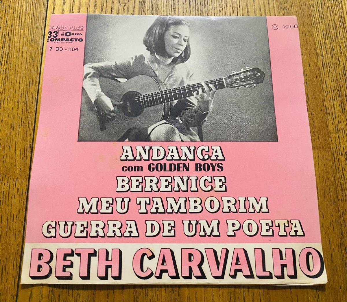 Som Tres参加 アルバム未収録含む貴重4曲入EP/‘68伯Odeon原盤/ Beth Carvalho [Andanca]/Jazz/Samba/Bossa Nova/入手困難/美盤_画像2