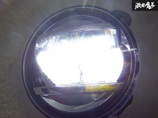 点灯OK!! トヨタ純正 ZN6 86 後期 LED フォグライト フォグランプ 左 左側 助手席側 KOITO 114-11092 114-60345 ZC6 BRZ 棚2O23_画像6