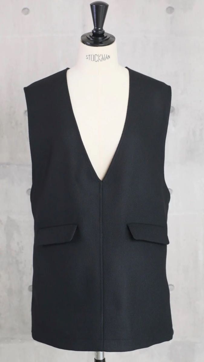 em.エムドット　V-neck vest pull-over ベスト　ジレ　ブラック　黒　新品タグ付