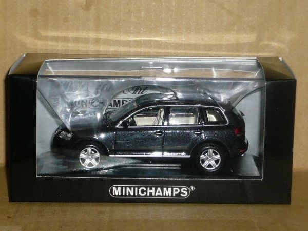 1/43 MINICHAMPS VW Touareg 2002 黒