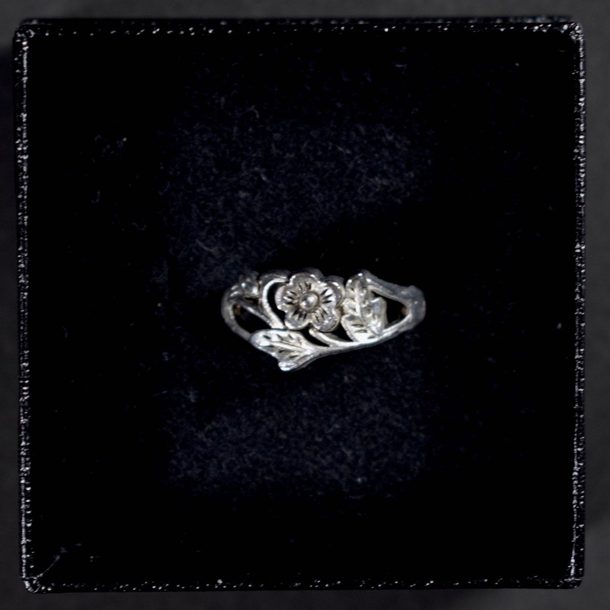 flower ring silver