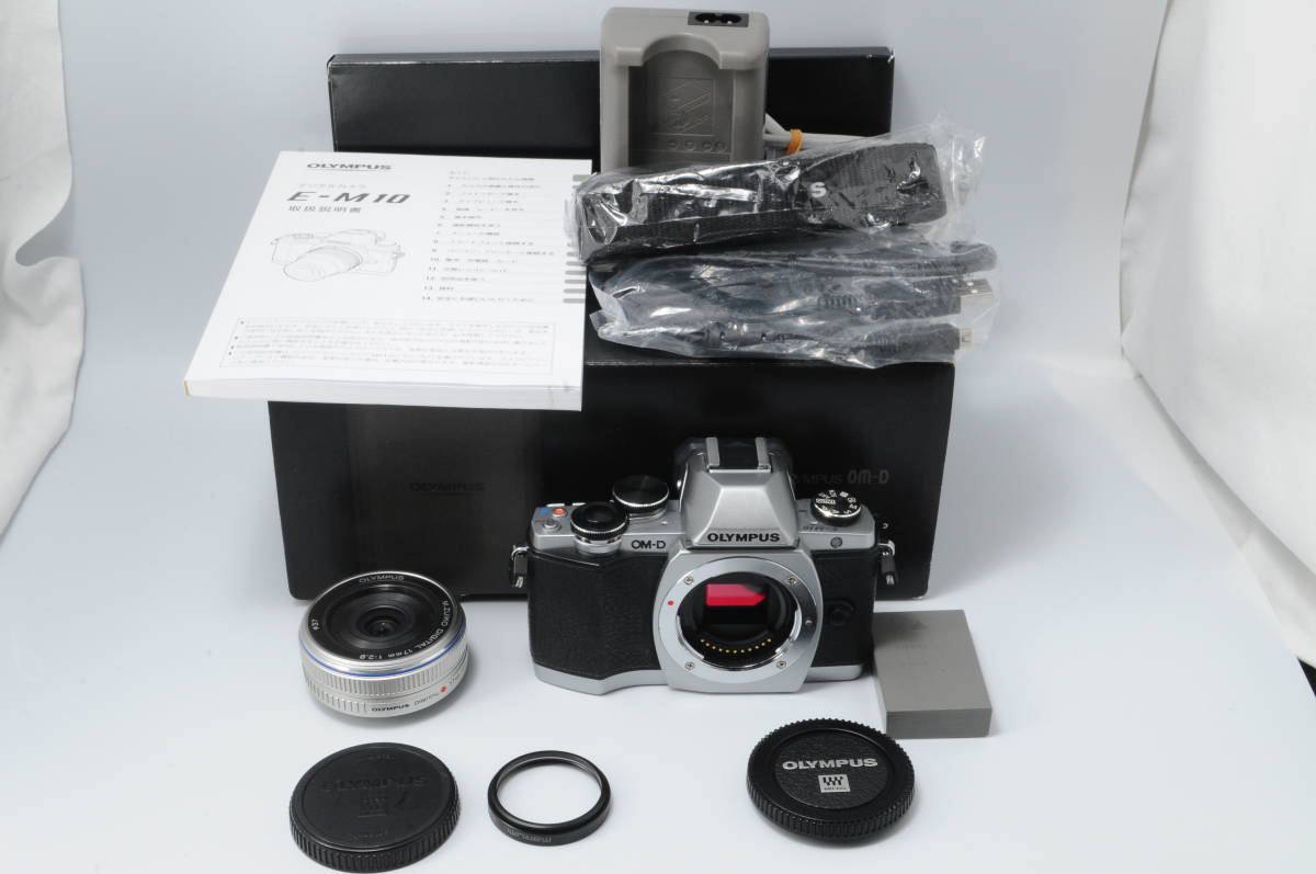 特別オファー E-M10 OM-D OLYMPUS ☆極美品☆オリンパス シルバー