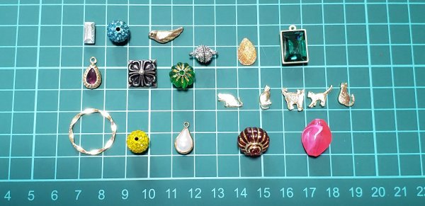 山12　アクセサリーパーツ・ビーズなど　色々山　セール！お買い得品！_画像6