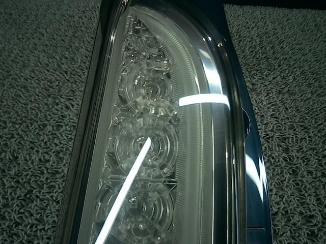 ☆H25年 スペーシア カスタムXS MK32S 左テールランプ LED コイト 220-59295 35670-81M11_画像5