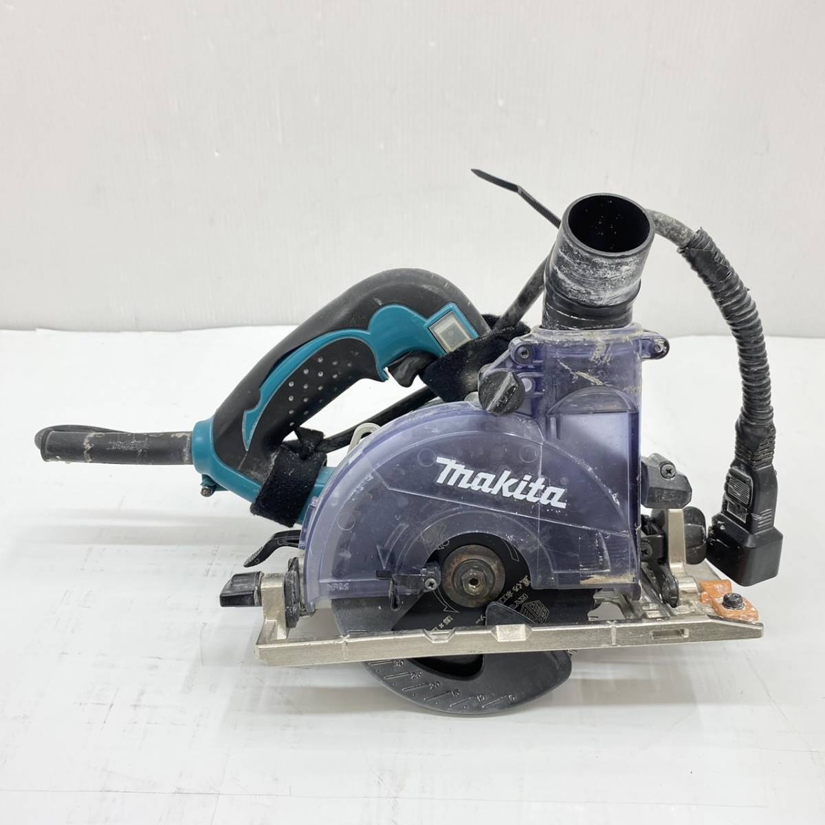 送料無料h51673 makita マキタ KS5000FX 防じんマルノコ 125mm 丸ノコ 丸のこ 丸鋸 まるのこ 切断機 100V 電動工具 大工