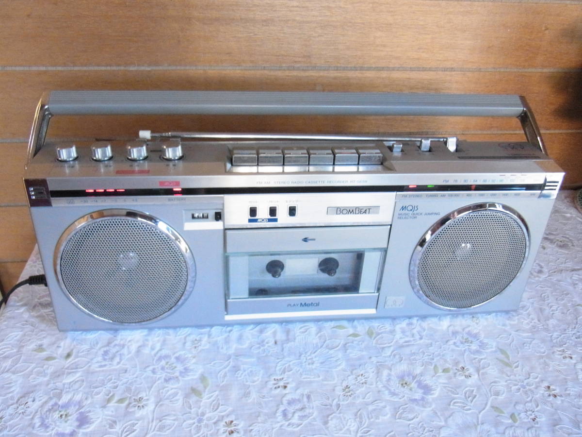 * beautiful goods * Toshiba RT-S63W stereo radio-cassette * service completed *
