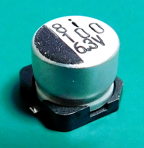 ELNA RVW 音響用チップ電解コンデンサ (6.3V/100μF/105℃) [10個組]【管理:KK617】_画像1