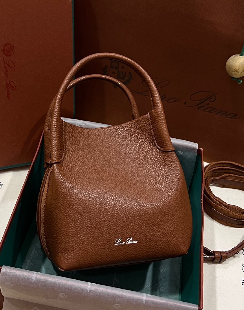 新しいコレクション Loro Piana イタリア ロロピアーナ ハンドバッグ