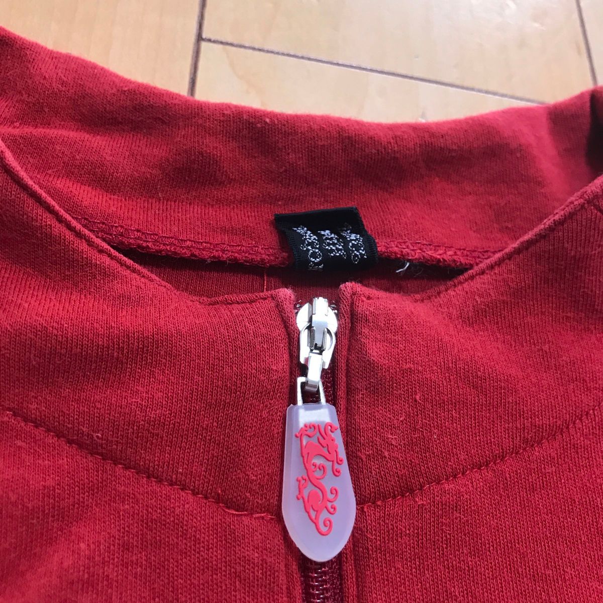 ダンスウィズドラゴン　ハーフジップ　半袖　シャツ　赤　Lサイズ