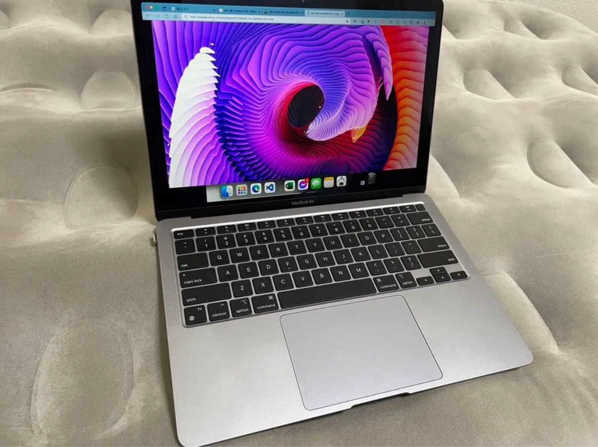 Apple Macbook Air M1