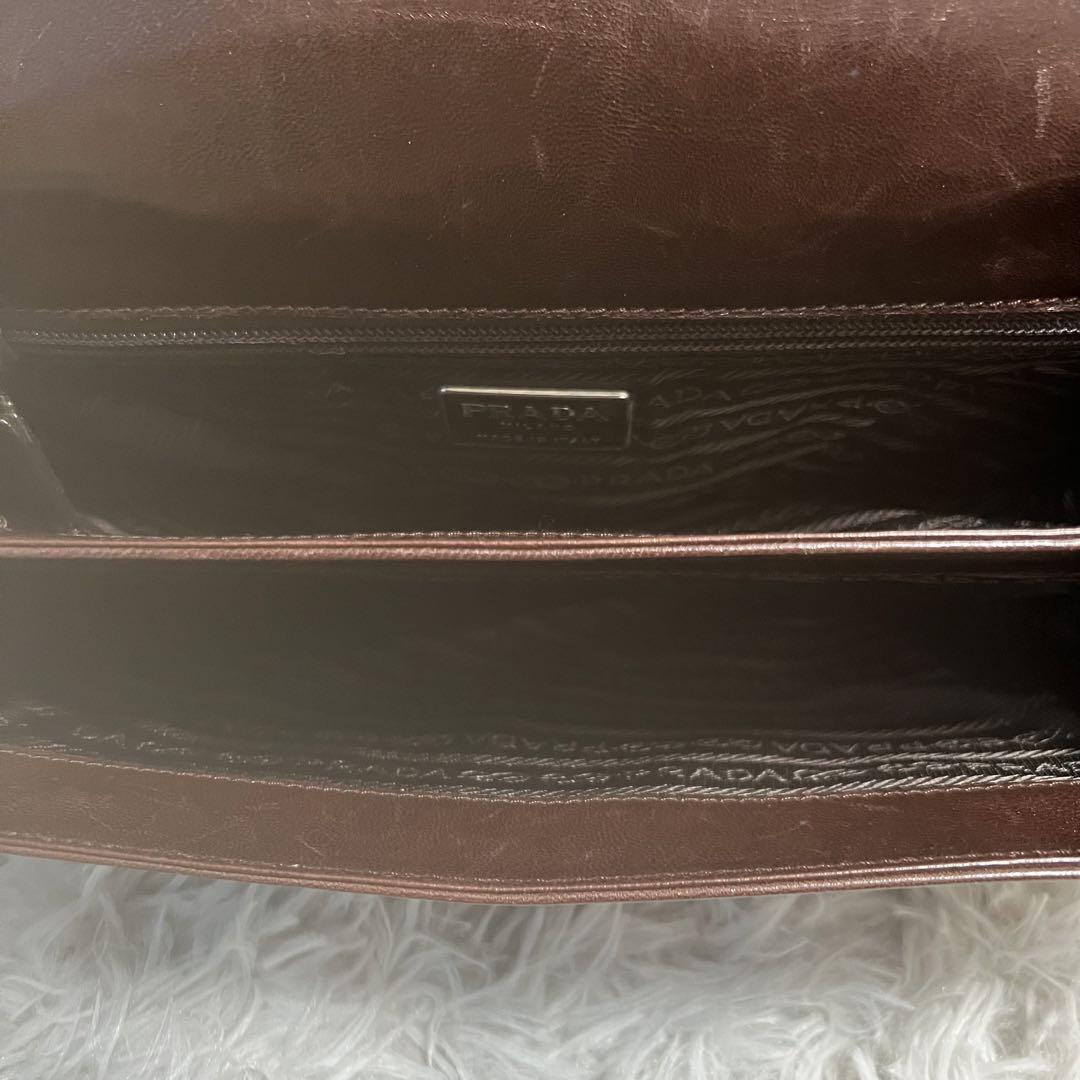 PRADA ショルダーバック プラスチックチェーン 型押しロゴ オール
