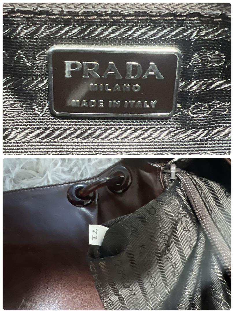 PRADA ショルダーバック プラスチックチェーン 型押しロゴ オール