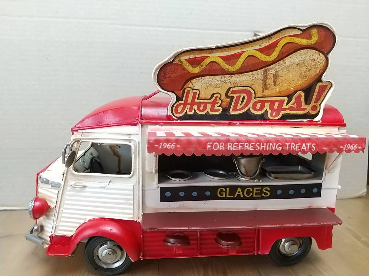 ☆未使用☆ ブリキのミニチュアヴィンテージカー　 Hot Dog car_画像1