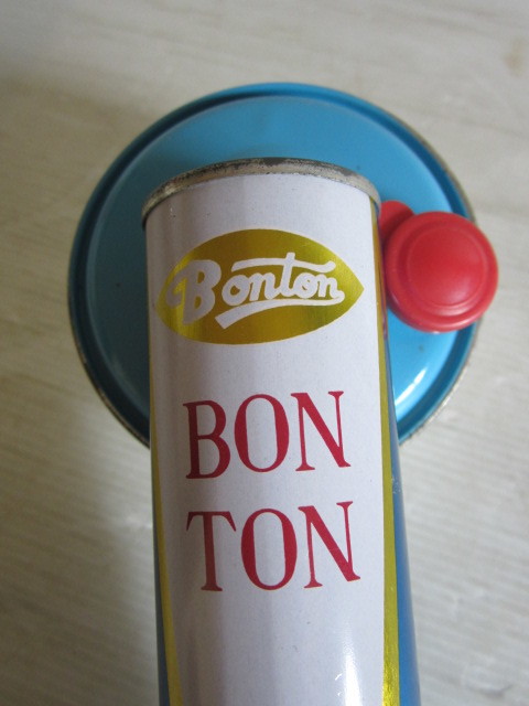 レトロな殺虫剤噴霧器　BONTON ボントン　　本体はブリキ製　薬剤噴霧器　霧吹き　保管未使用_画像3