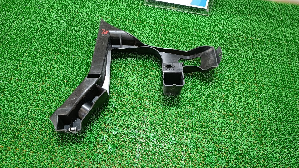 プジョー　リアバンパーブラケット　左　308　ABA-T75F01　2012　9681475080 　中古　＃hyj (NSP41835)_画像8