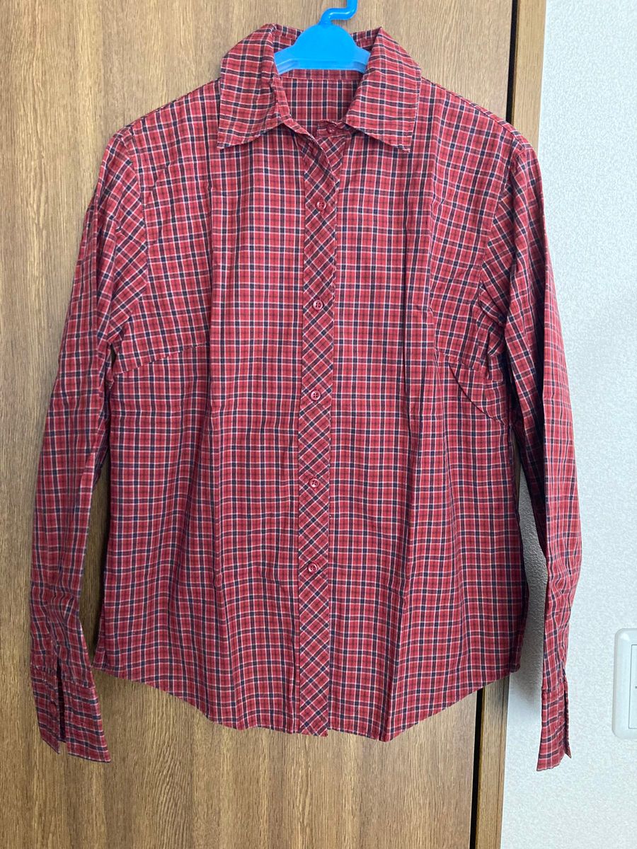 レディースシャツ　a.v.v  長袖　チェック柄　赤系　Mサイズ