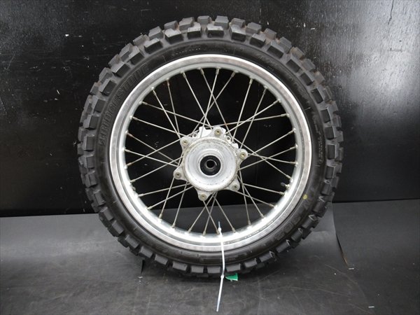 E2R5-0915 ホンダ XR250 BAJA/バハ リアホイール 18ｘ2.15 18インチ 【MD30-100～XR2503S 動画有】_画像1