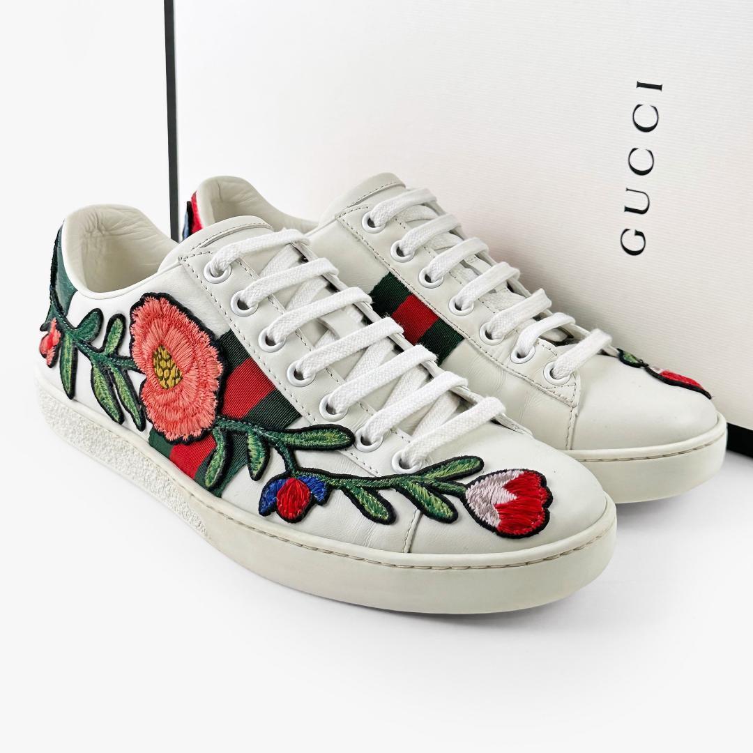 驚きの価格 グッチ ☆美品☆GUCCI スニーカー レディース パイソン 花