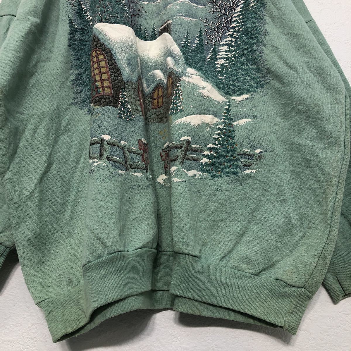  used old clothes GREAT LAKS COUNTRY print sweat sweatshirt lady's S green white snow house tree old clothes . America buying up a509-5317