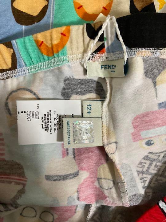 熱販売 FENDI 新品未使用タグ付き kids 古着 12+ デザインパンツ
