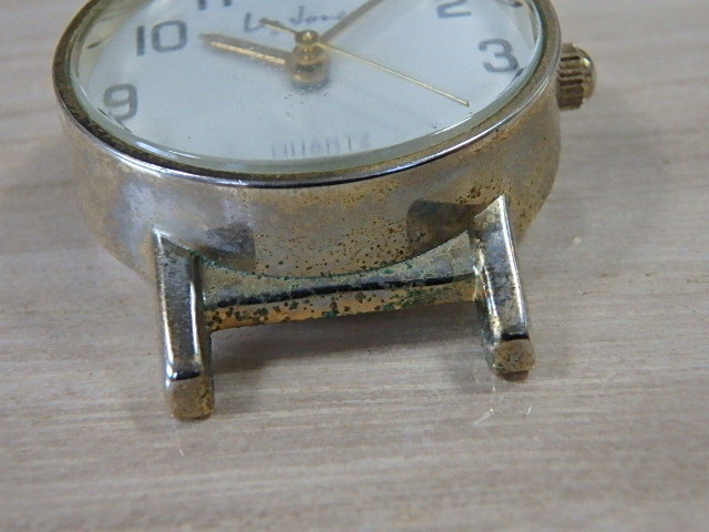 n109u　ジャンク　不動品　本体のみ　LIZ12511W　Liz jones　腕時計　中古　部品取り　パーツのみ_画像5