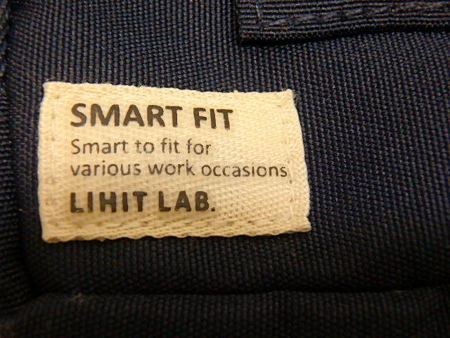 n301u　LIHITLAB　SMART FIT　スマートフィット　ポーチ　紺色　中古　小物入れ　_画像4