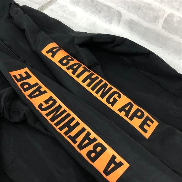 A BATHING APE A Bathing Ape sleeve Logo nylon Parker SIZE: S black / orange MU632023090506