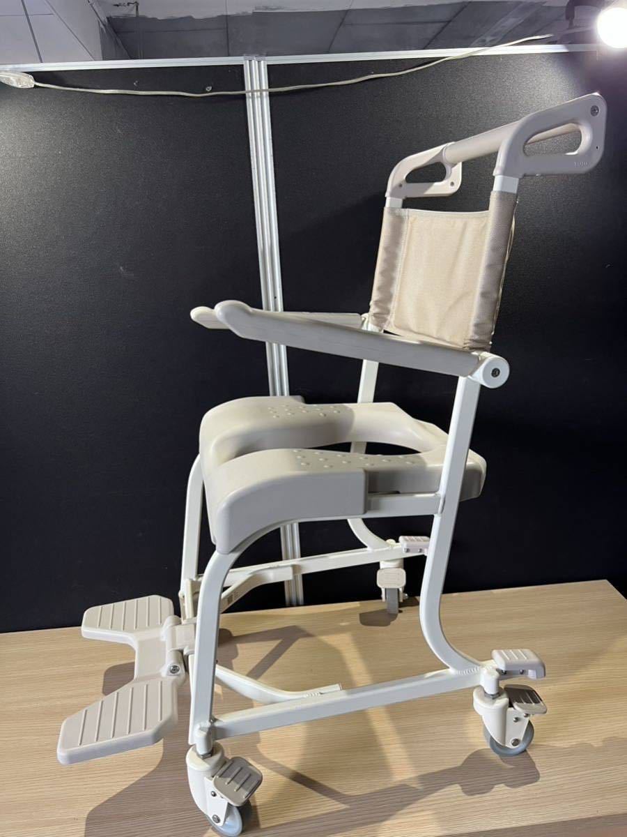 中古品 TOTO シャワーキャリー 水まわり用車椅子 浴室介護 介護用品