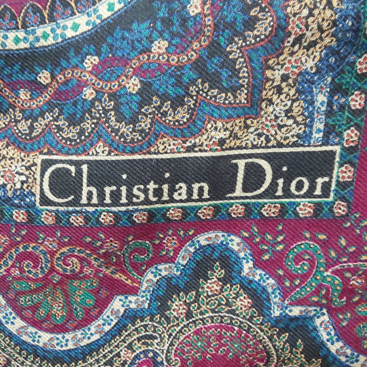 【極美品/希少】Christian Dior クリスチャンディオール 大判シルクス混カーフ ショール ペイズリー柄 総柄 マルチカラー W136cm x H143cm_画像5