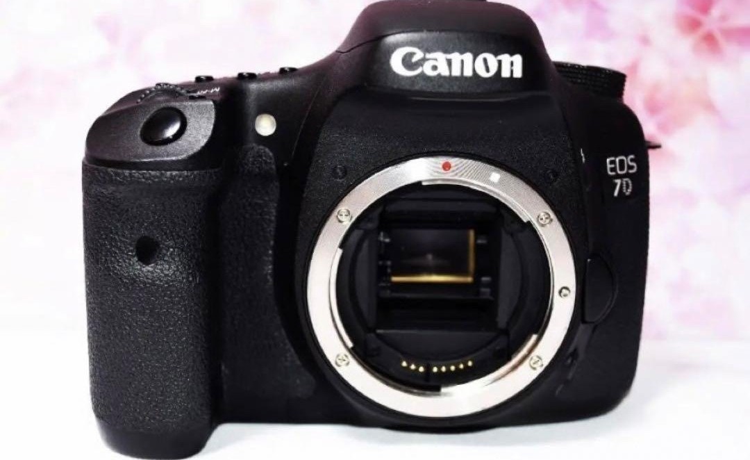 美品 Canon EOS 7D 高画質 高速連射 レンズキット| デジタル 美品 Canon EOS 7D 高画質 高速連射 レンズキット| デジタル