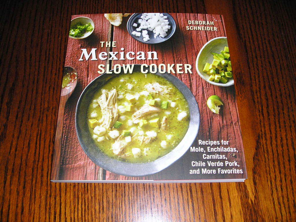  foreign book *Mexican Slow Cooker* Mexico cooking. beautiful taste .. recipe compilation 