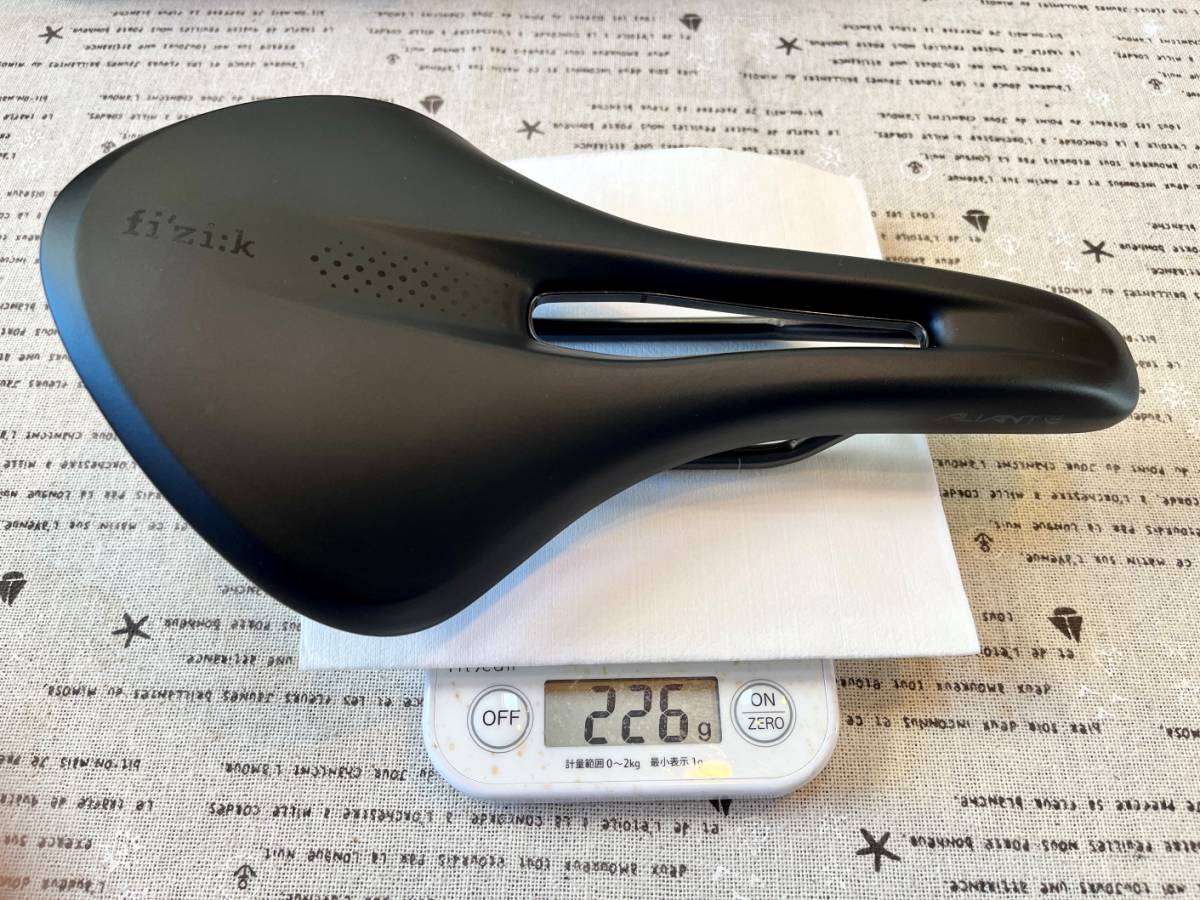 人気ブラドン R3 ALIANTE TEMPO Fizik Saddle サドル アリアンテ