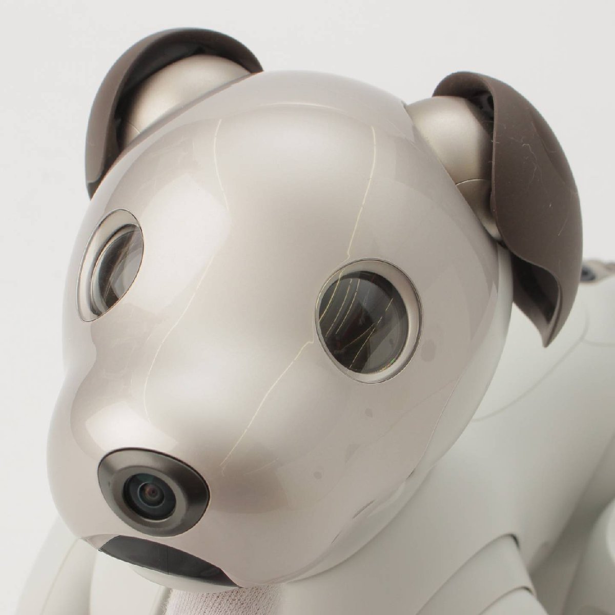 【アイロボット】iRobot　アイボ aibo 犬型 バーチャル ペット ロボット ERS-1000 ベーシックホワイト 【正規品保証】188413