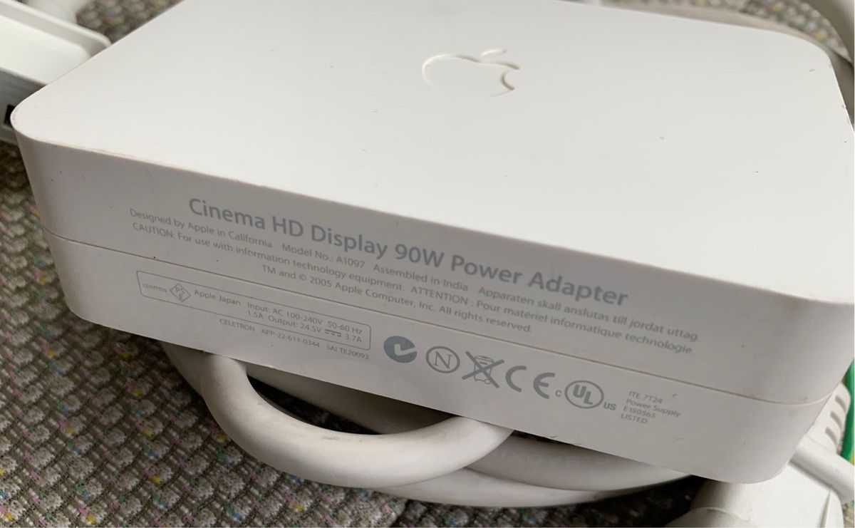 Apple Cinema Display 90W POWER Adapter 電源アダプタ アップル Apple Cinema Display 90W POWER Adapter 電源アダプタ アップル