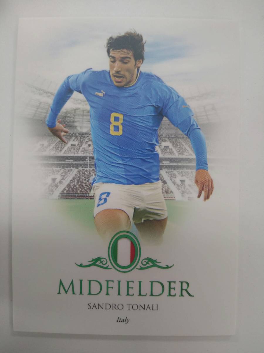 値下げ FUTERA 2023 UNIQUE BASE No.057 SANDRO TONALI GREEN PARALLEL 07/25 特価即決 サンドロ トナーリ WORLD FOOTBALL_画像1