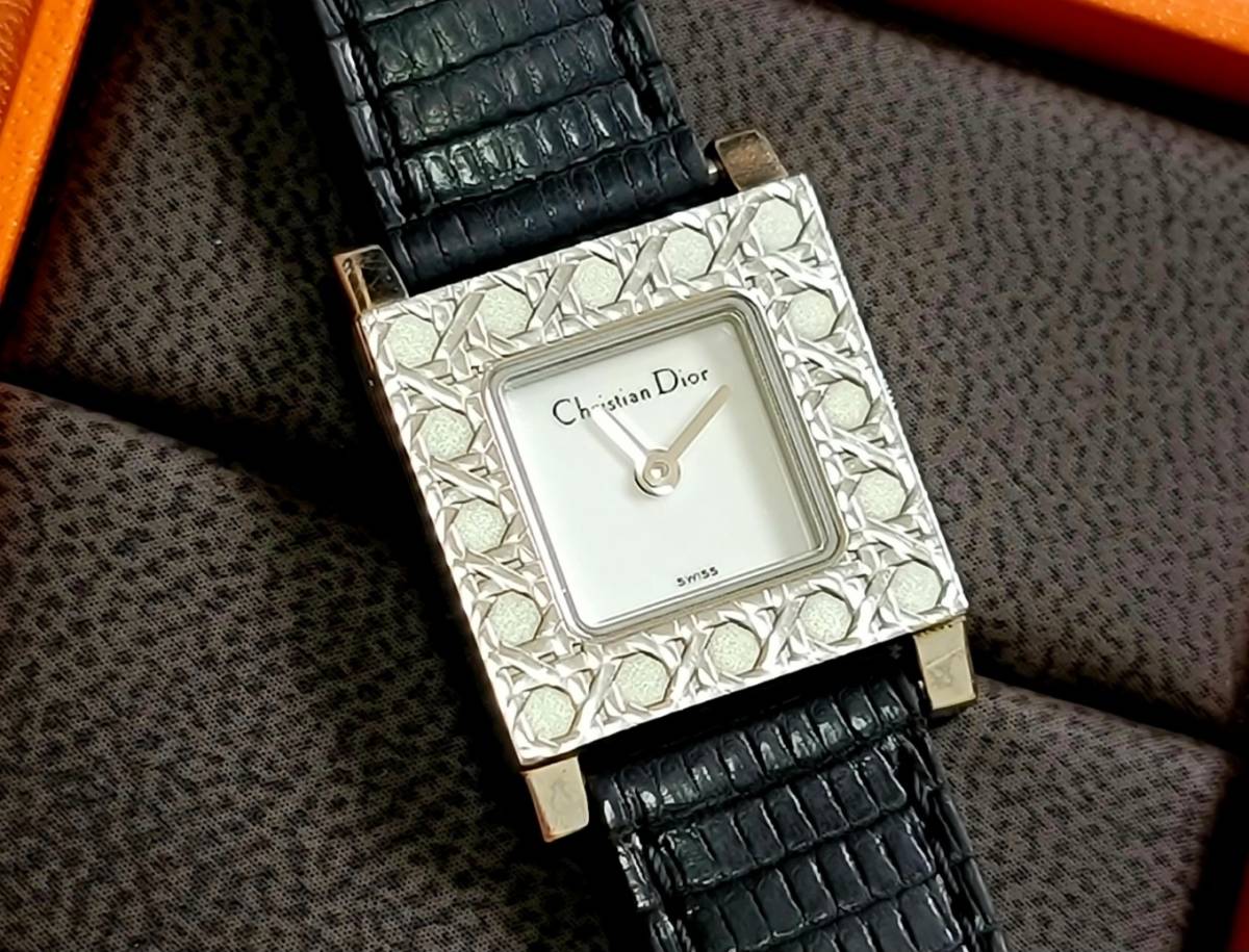 ★稼働中★クリスチャン ディオール Dior ラ パリジェンヌ レディース 腕時計 D60-109 ホワイト 文字盤 アナログ クォーツ QZ ウォッチ