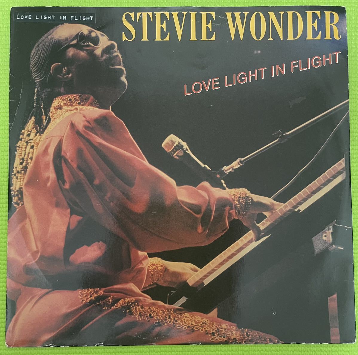 Soul disco record ソウル　ディスコ　レコード　STEVIE WONDER / LOVE LIGHT IN FLIGHT UK 12 1984_画像1