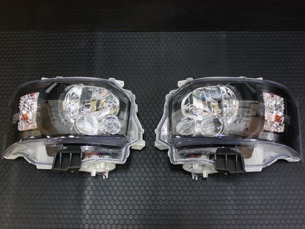 ハイエース 4型純正タイプ LEDヘッドライト マットブラックインナー 200系（S-GL DX ワゴンGL グランドキャビン 4型 5型 6型 7型）_マットブラックインナー