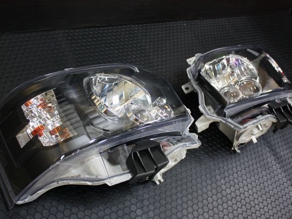 ハイエース 4型純正タイプ LEDヘッドライト マットブラックインナー 200系（S-GL DX ワゴンGL グランドキャビン 4型 5型 6型 7型）_純正タイプLEDヘッドライト