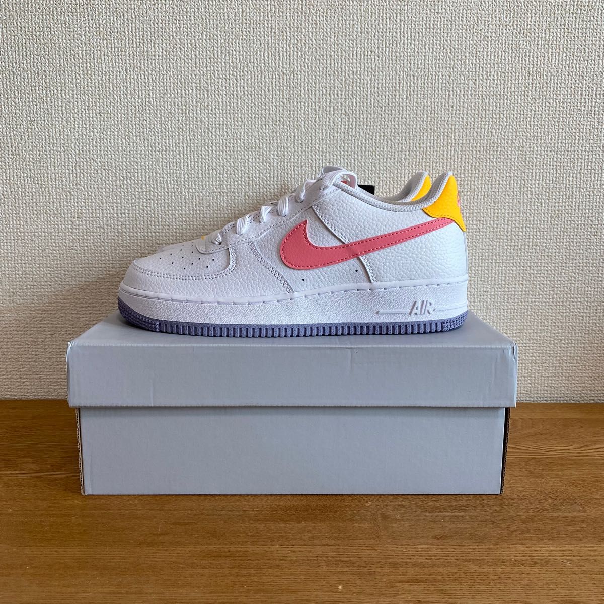 24cm【新品】ナイキ エアフォース1 ホワイト GSモデル