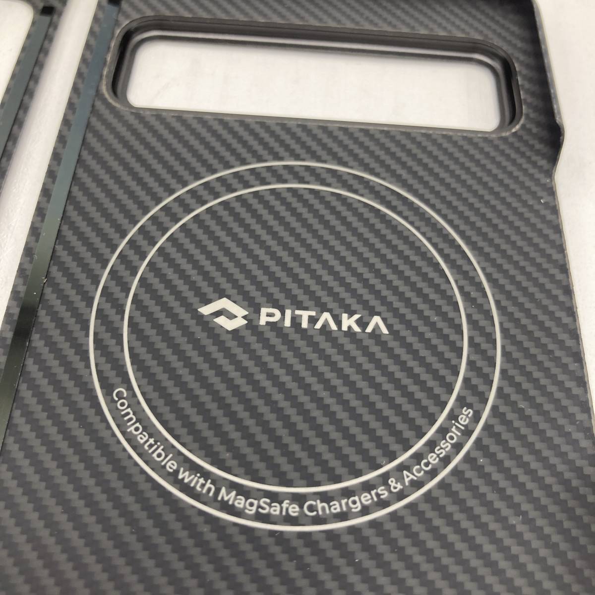 【美品】PITAKA Pixel Fold ケース MagEZ Case 3 アラミド繊維製 高級なカーボン風/Y10874-O2_画像5