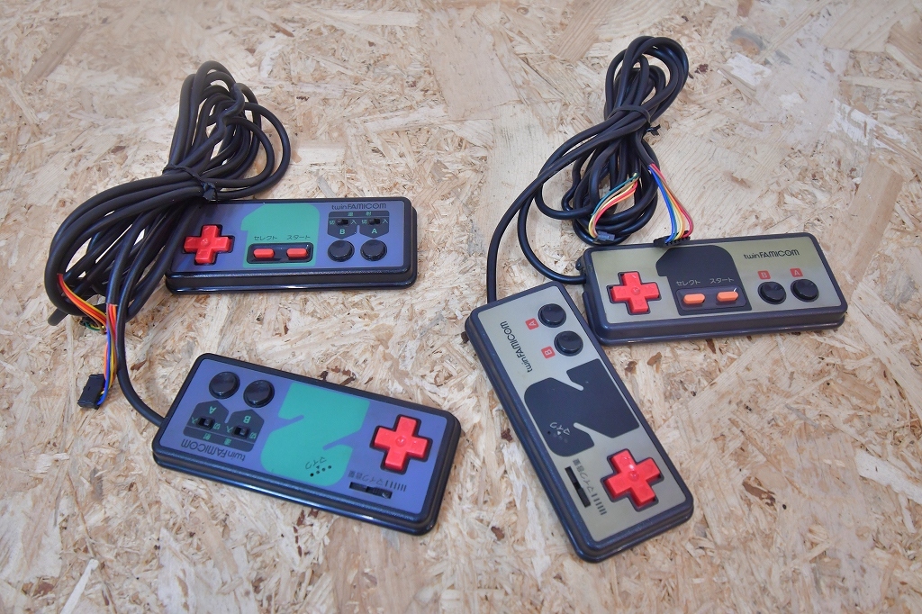 Yahoo!オークション - レトロ 当時物 ツインファミコン Yahoo!オークション - レトロ 当時物 ツインファミコン