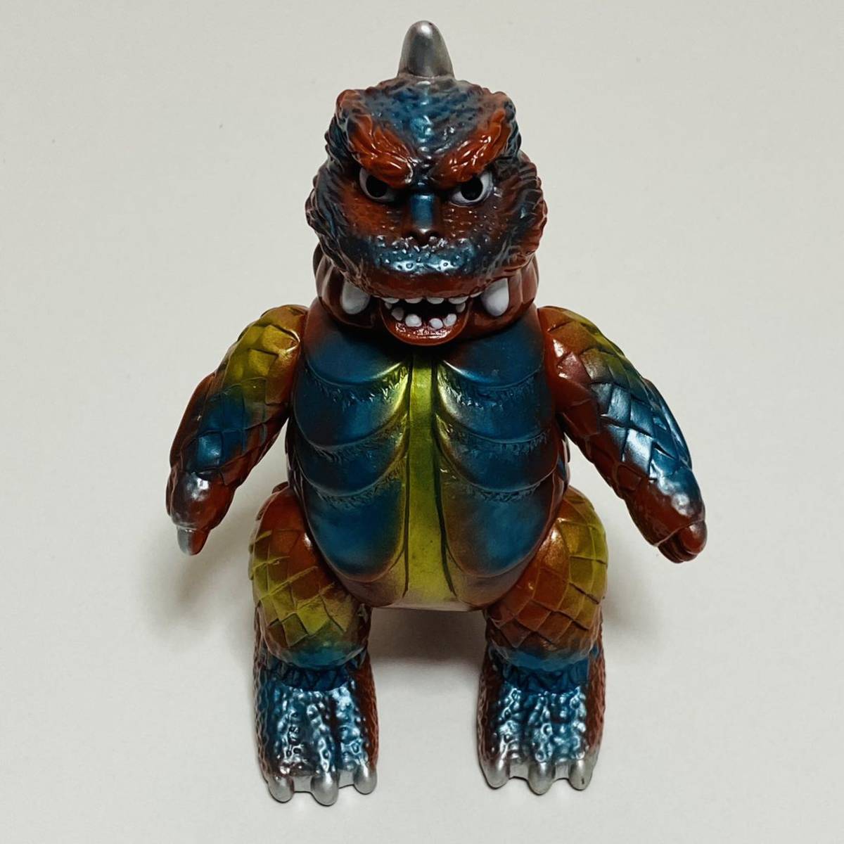 美品】Marmit マーミット ビニパラベビー ウルトラQ 登場 ゴメス 美品】Marmit マーミット ビニパラベビー ウルトラQ 登場 ゴメス