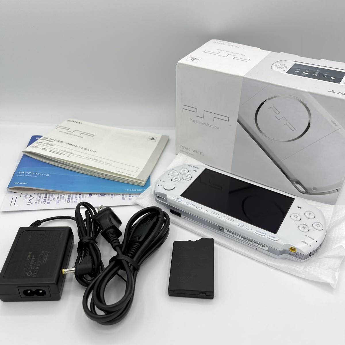 【本体極美品】SONY ソニー PSP PSP-3000 PW パールホワイト プレイステーションポータブル ゲーム機 本体 携帯