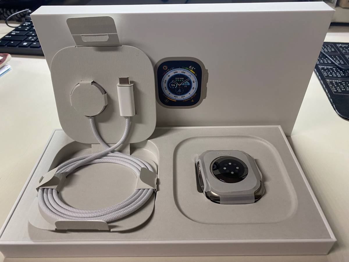 新しい季節 APPLE WATCH ULTRA Titanium Case 49MM（GPS＋Cellular