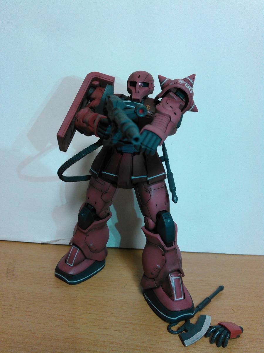 HGUC 1/144 ガンダム ジ・オリジン シャア専用 ザクⅠ 塗装 完成品 シャア フィギュア ガンプラ ジャンク 素組 HG 赤い彗星 THE origin_画像の塗装仕上げ、説明書、デカール付属