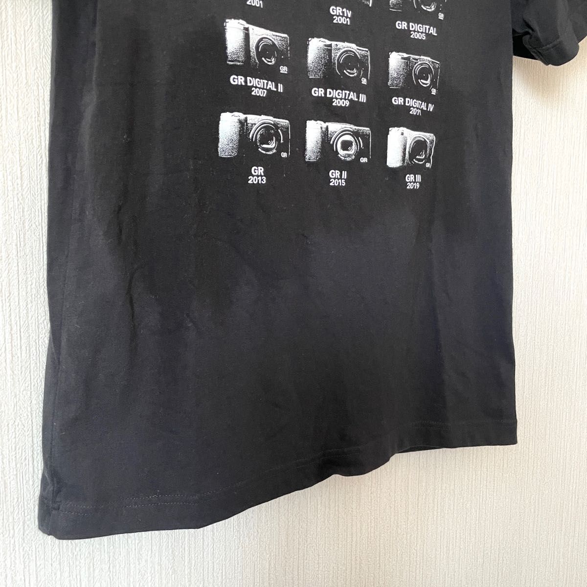 【UNIQLO UT】ユニクロ カメラ プリントTシャツ 半袖 クルーネック メンズ 匿名配送 黒 ブラック S