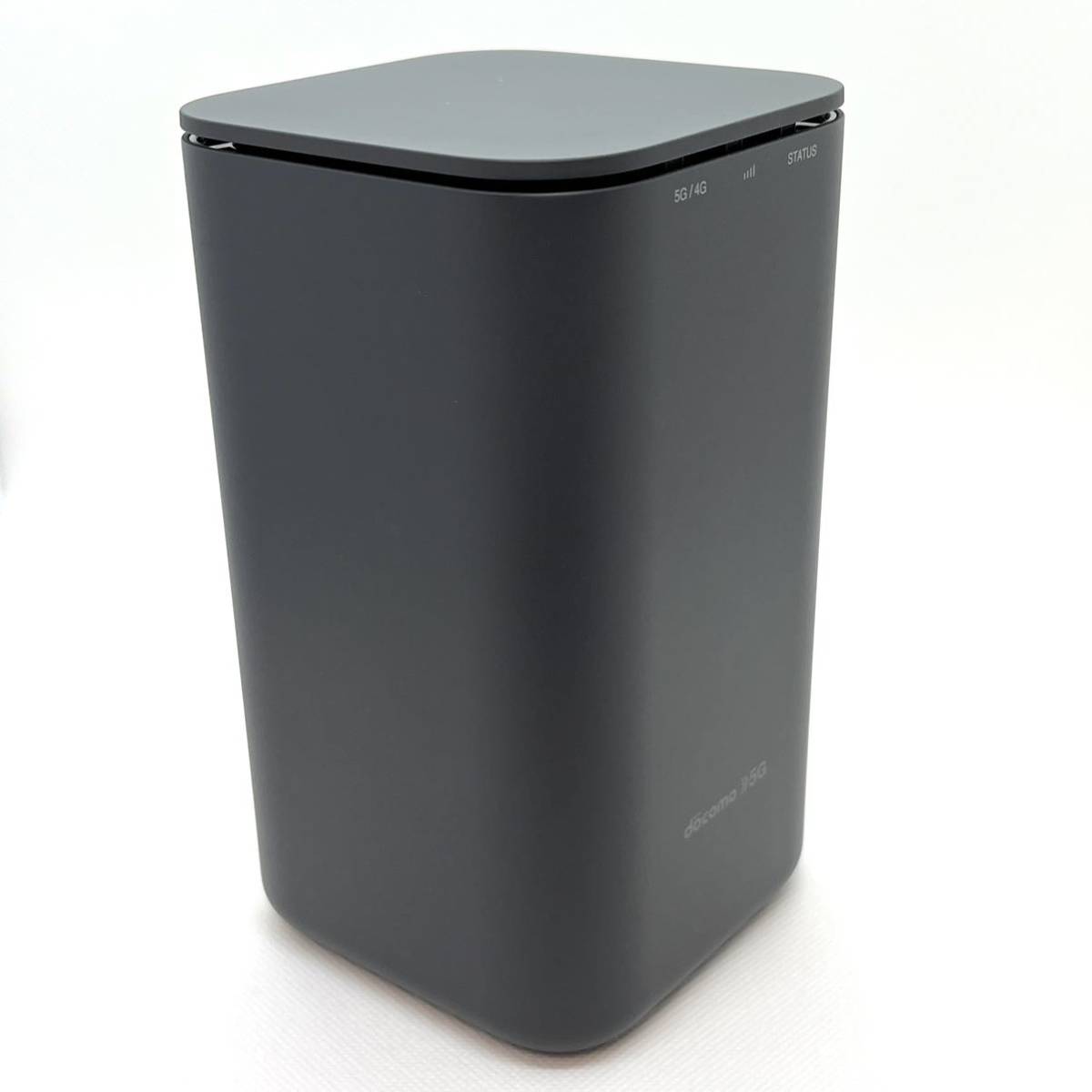 極美品 docomo home 5G HR01 ダークグレー 5G対応ホームルーター 極美品 docomo home 5G HR01 ダークグレー 5G対応ホームルーター