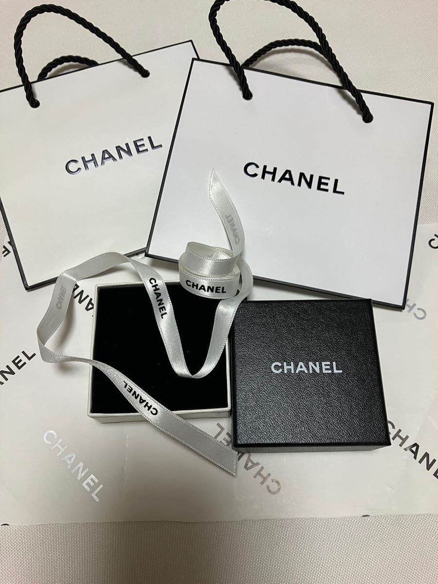 CHANEL シャネル まとめ売り 空箱 黒布 紙袋 リボン 空箱 CHANEL シャネル まとめ売り 空箱 黒布 紙袋 リボン 空箱