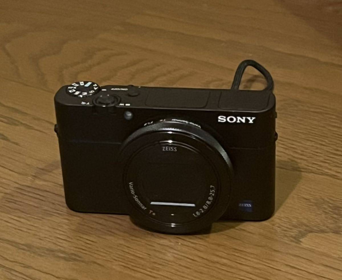 人気の 【美品】SONYサイバーショット DSC-RX100M5 ソニー